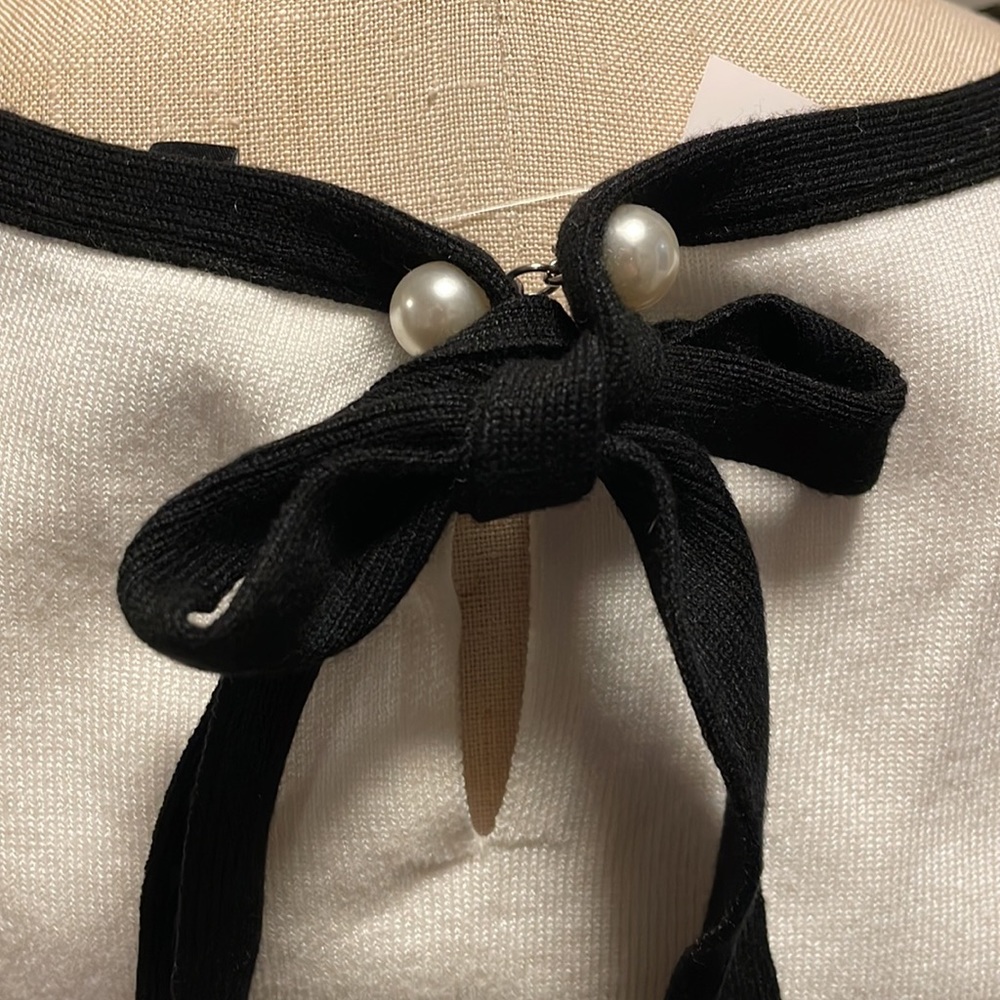 WHBM Ecru tie-back sweater tank with pearl back - Picture 5 of 8